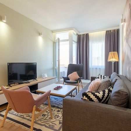 Vitosha Blvd Luxury 2-Bedroom, 2-Bathroom With Balcony Sofia Exterior foto